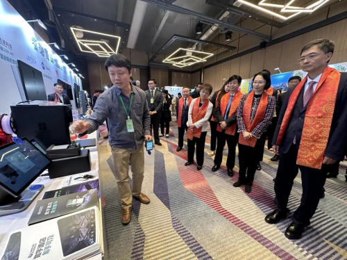 澳门柯岚司长都认可的鹿马智慧前台解决方案,到底强在哪里?