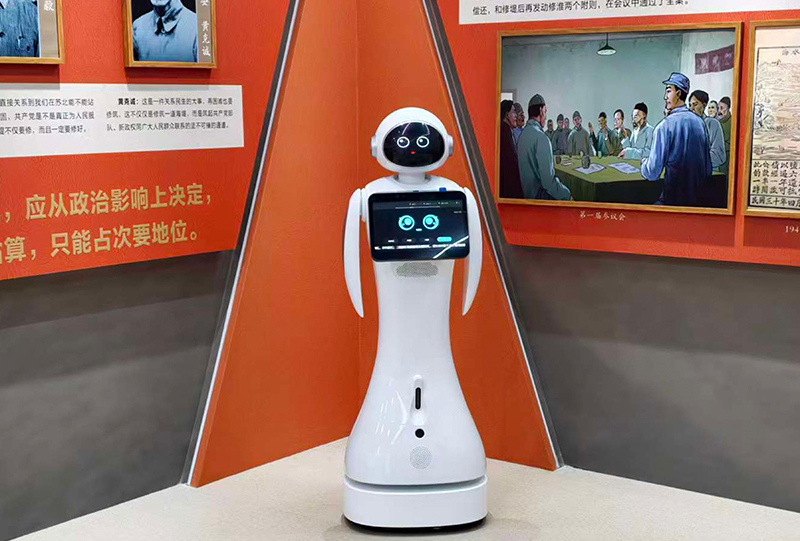 【科梦奇】迎宾机器人小鱼二代：亮相盐城宋公堤主题文化展陈馆，科技赋能红色记忆