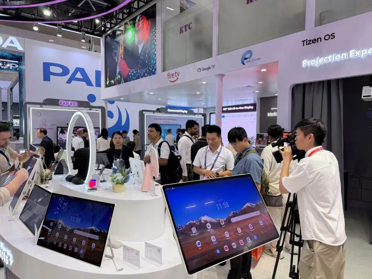 “深圳智造”闪耀第139届广交会：硬核科技链接全球市场