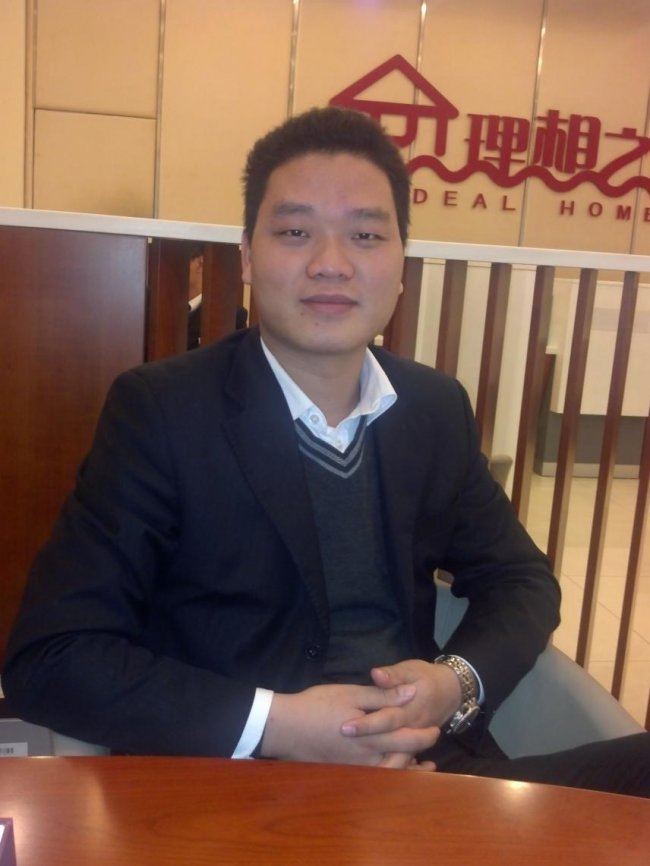 嵘鳄集团董事长陈绿山：嵘峥岁月心无惧，鳄浪涛天志未移