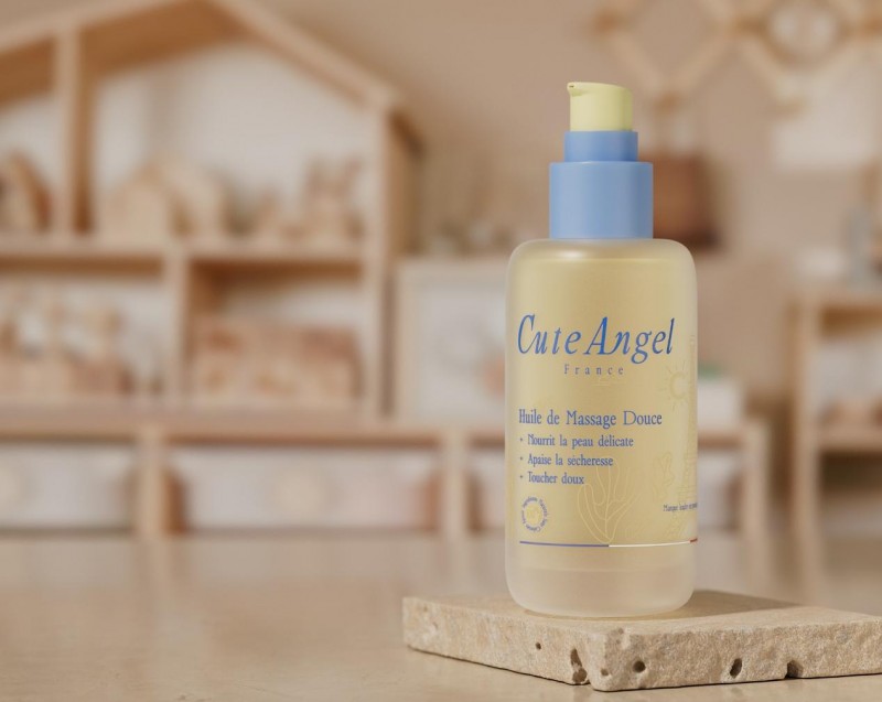 从法国芳香疗法到现代婴童护理：一瓶抚触油背后的法兰西温情