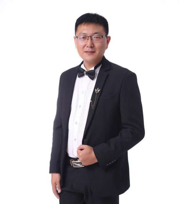 心桥渡却尘间惑 ，匠意裁成性里春  ——访心之桥心理工作室创始人周明刚