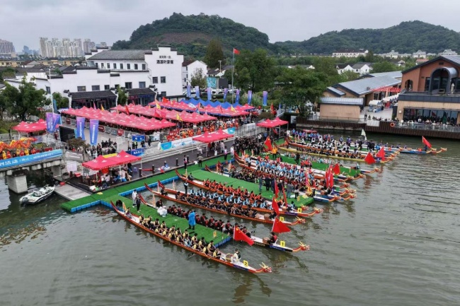 鉴湖挥桨竞渡 水乡活力绽放——2026大运河龙舟系列活动在绍兴柯桥站圆满收官